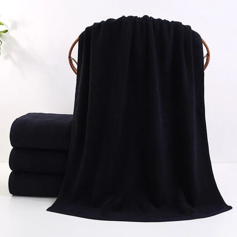 Schwarzes Handtuch