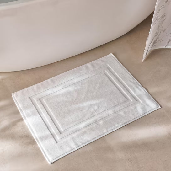 White Hotel Bath Mat 53x70 x 450gr/m2