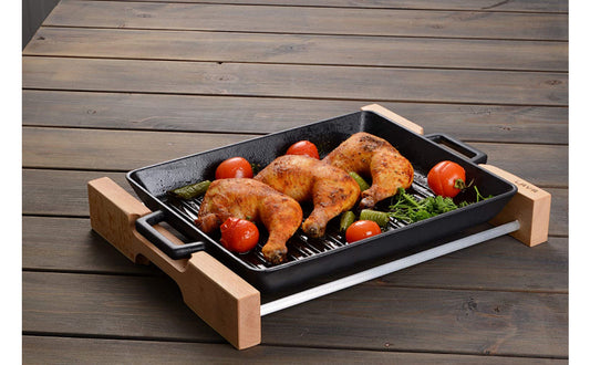 Cast iron rectangular pan 2 handles + wooden holder 1.81lt 26x26cm