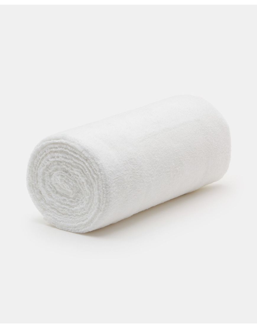 Peshqir i bardhe trupi per hotel  70x140 x 450 gr/m2