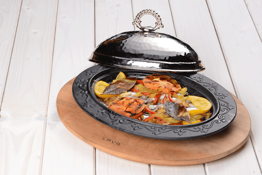 Cast Iron Pan + Lid + Wooden Holder 0.66LT 32x23cm