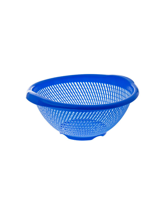Plastikschüssel mit großen Löchern