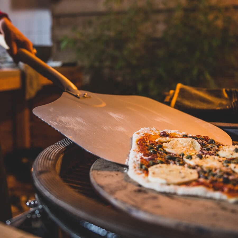 Metallische Pizzaschaufel